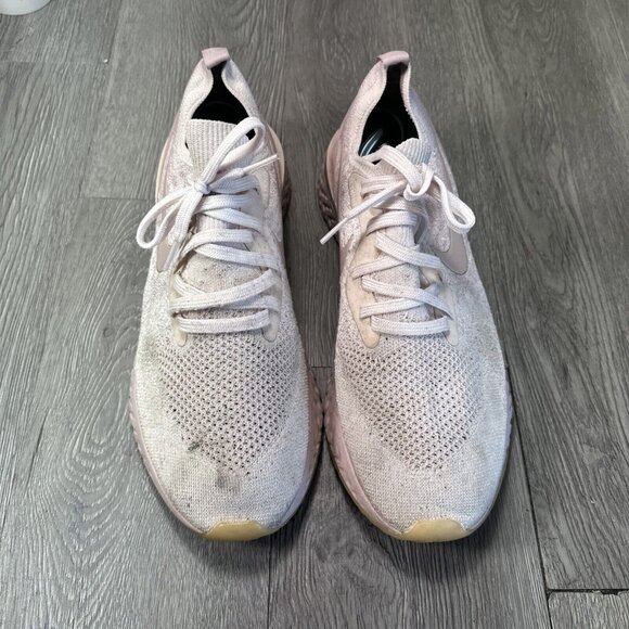 Athletic_Shoes